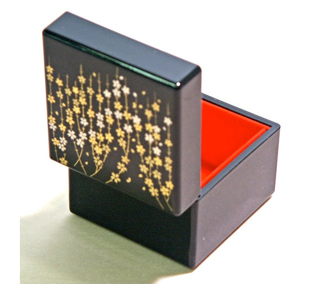Shidaresakura Japanese Lacquer Jewellery Box